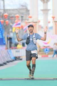 BIB: 5038
                            <button type="button" onclick="openModal(21762921)" class="btn btn-primary btn-sm float-right btn-popup" data-toggle="modal" data-target=".modal-high-quality">
                        <i class="fas fa-shopping-cart"></i> Add to Cart
                    </button>
                                            <button type="button" onclick="isThisMe(21762921, true)" class="btn btn-success btn-sm float-right btn-popup btn-isme hidden" data-toggle="tooltip" data-placement="bottom" title="นี่คือรูปของคุณใช่ไหม คลิกที่นี่เพื่อเอาเข้าอัลบั้ม">
                        <i class="fas fa-plus"></i> Add to album
                    </button>
                    <button type="button" onclick="isThisMe(21762921, false)" class="btn btn-warning btn-sm float-right btn-popup btn-isnotme hidden">
                        <i class="fas fa-ban"></i> Remove from album
                    </button>